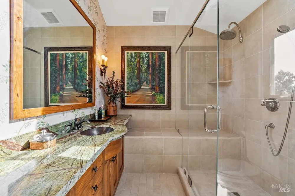 1816 Sherwood Circle Santa Rosa, CA 95405