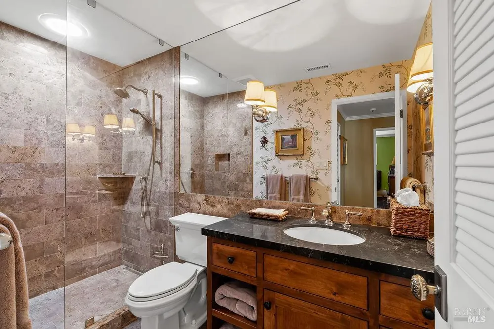 1816 Sherwood Circle Santa Rosa, CA 95405