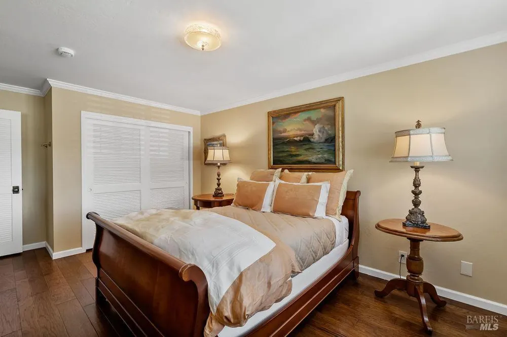 1816 Sherwood Circle Santa Rosa, CA 95405