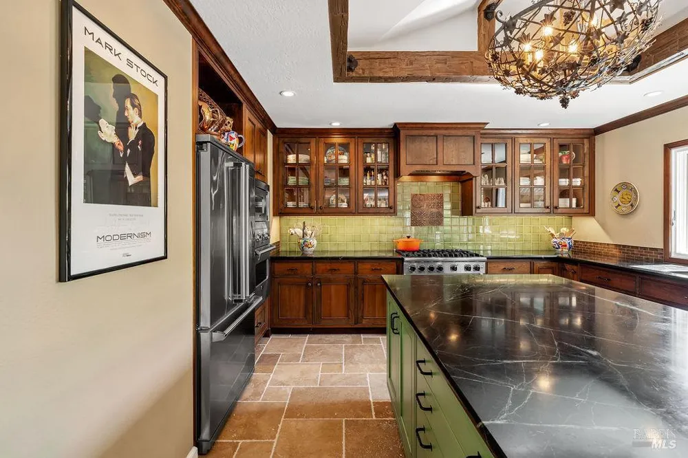 1816 Sherwood Circle Santa Rosa, CA 95405