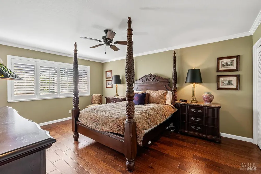 1816 Sherwood Circle Santa Rosa, CA 95405