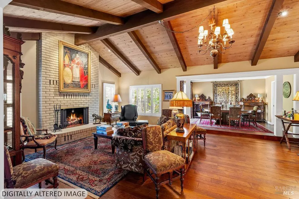 1816 Sherwood Circle Santa Rosa, CA 95405