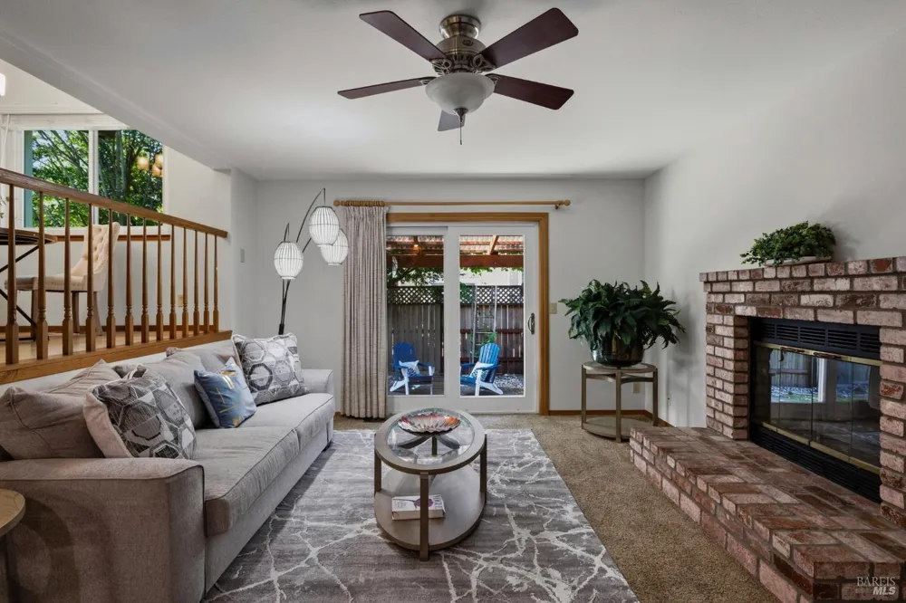 3535 Banyan Street Santa Rosa, CA 95403