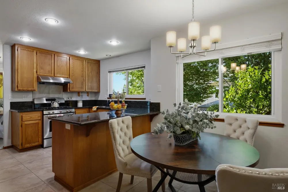 3535 Banyan Street Santa Rosa, CA 95403