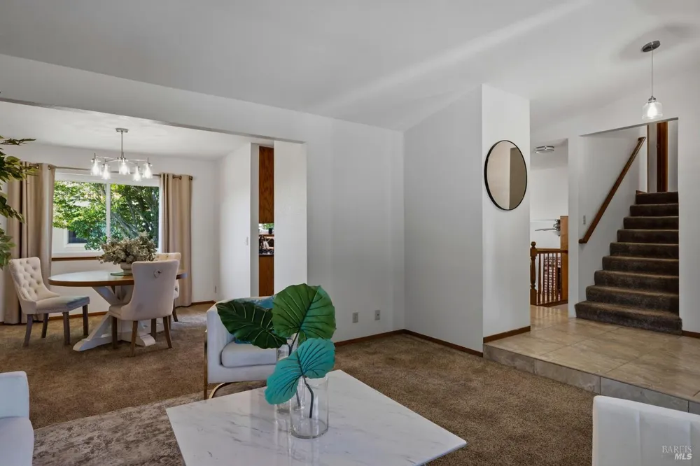 3535 Banyan Street Santa Rosa, CA 95403
