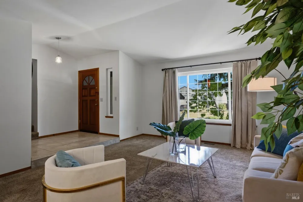 3535 Banyan Street Santa Rosa, CA 95403