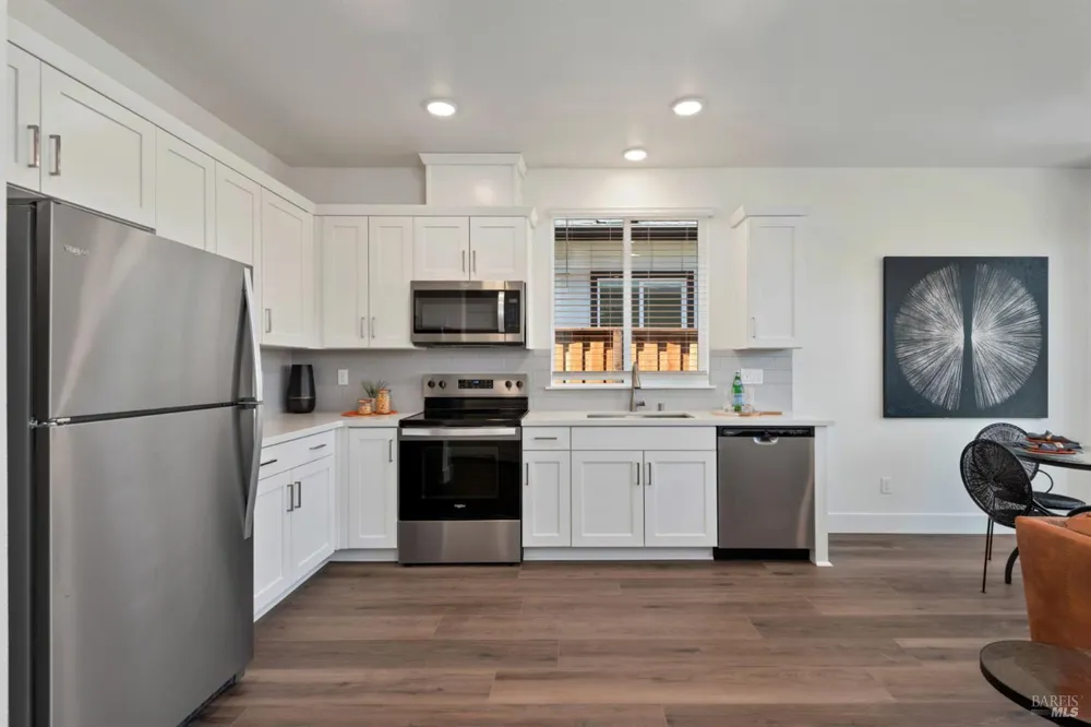 1423 Wrigley Avenue Santa Rosa, CA 95407