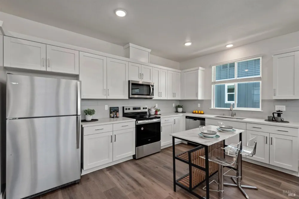 1122 Candlestick Avenue Santa Rosa, CA 95407