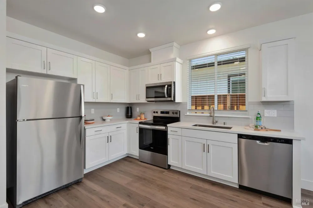 1122 Candlestick Avenue Santa Rosa, CA 95407