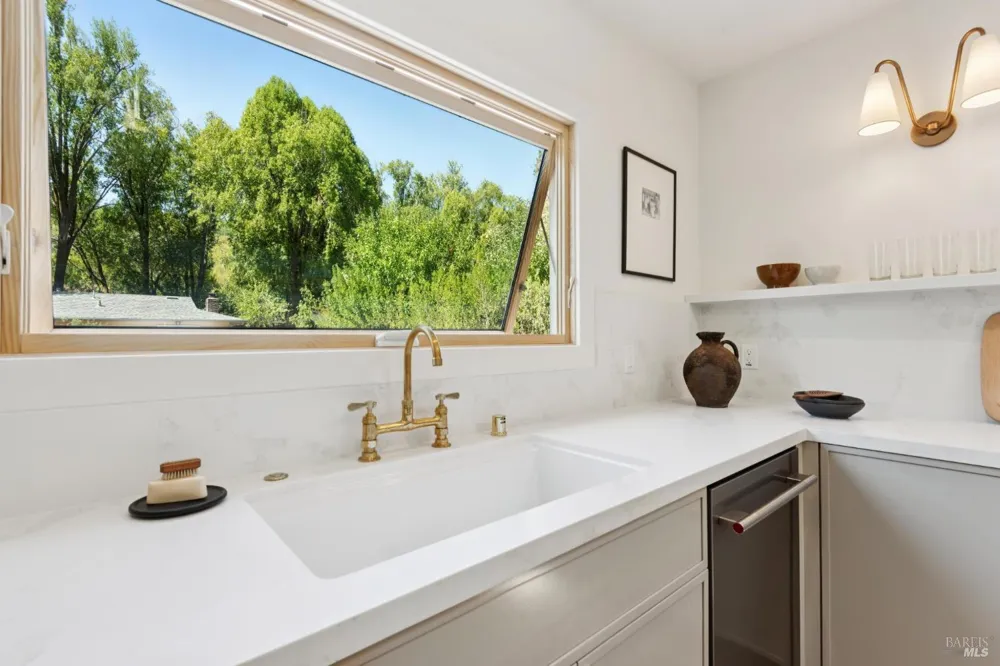 191 The Alameda Drive San Anselmo, CA 94960