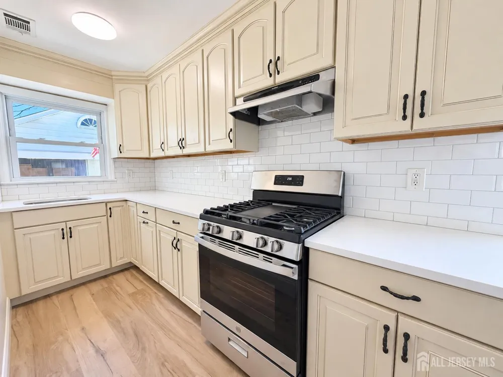 151 Macarthur ave Avenue Sayreville, NJ 08879