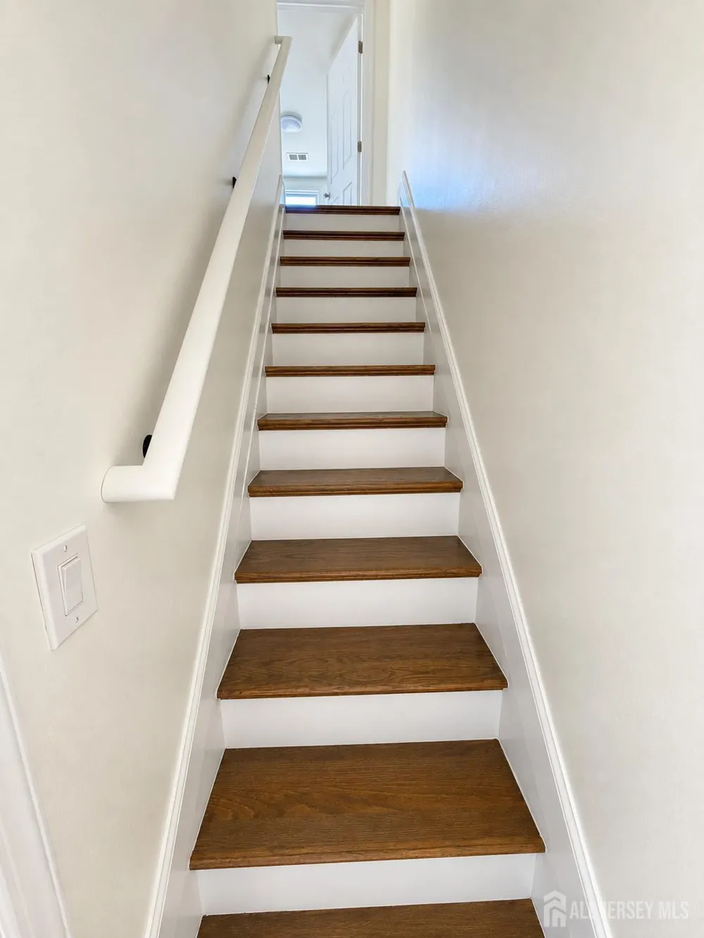 151 Macarthur ave Avenue Sayreville, NJ 08879