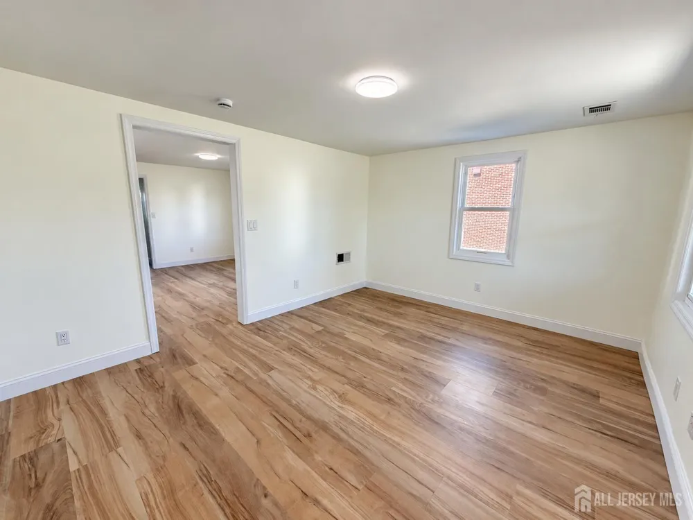 151 Macarthur ave Avenue Sayreville, NJ 08879