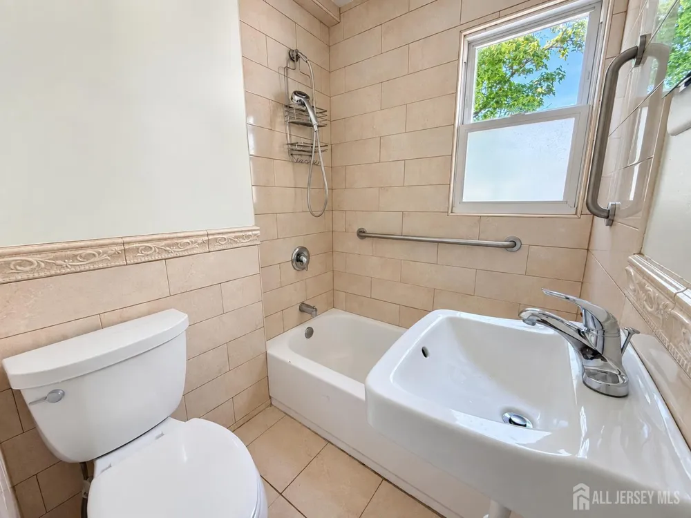 151 Macarthur ave Avenue Sayreville, NJ 08879