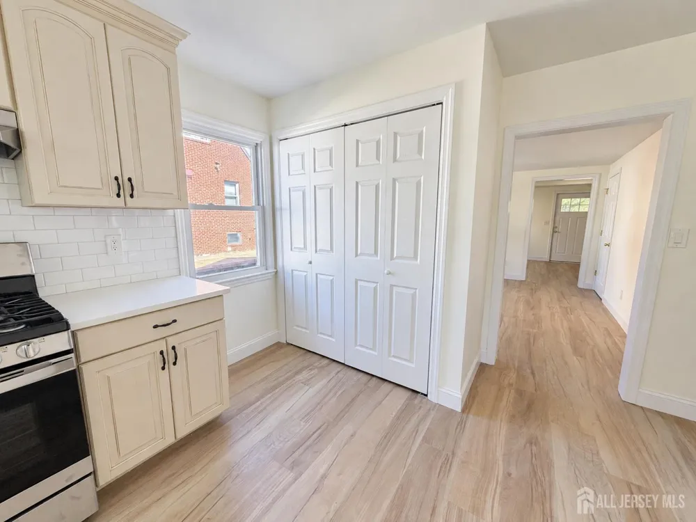 151 Macarthur ave Avenue Sayreville, NJ 08879