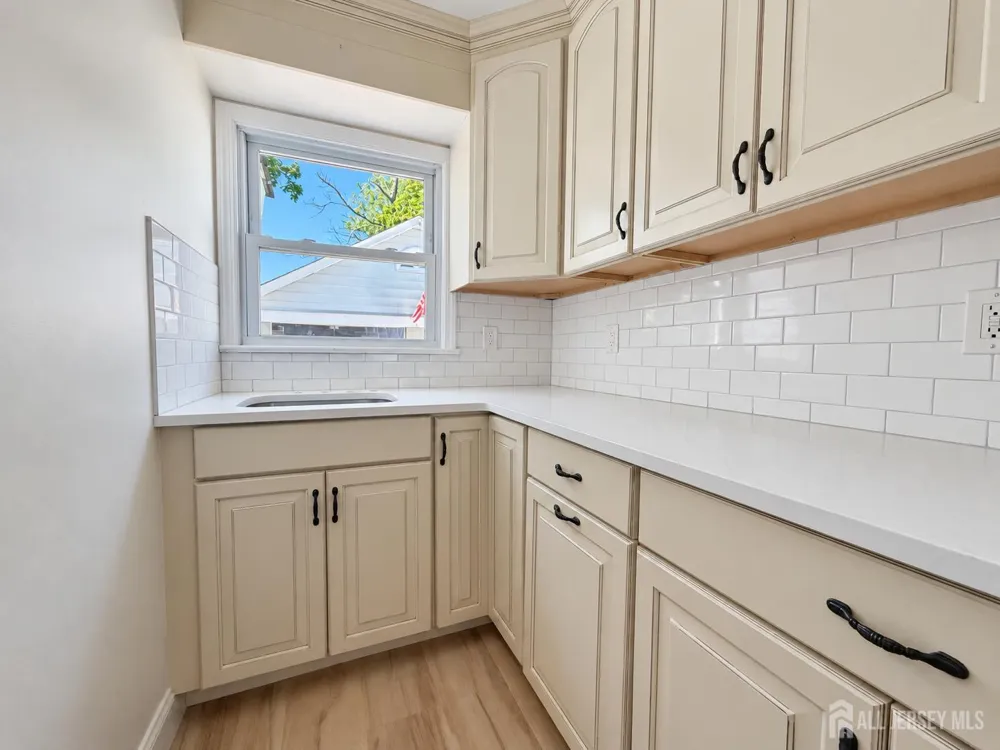 151 Macarthur ave Avenue Sayreville, NJ 08879