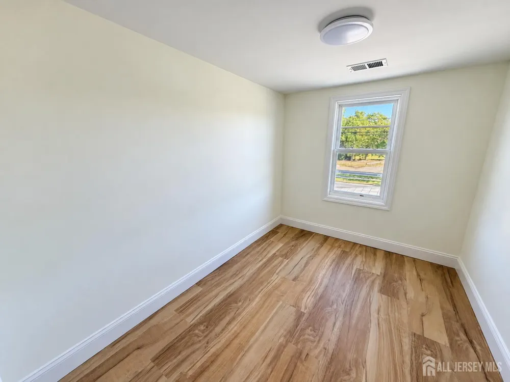 151 Macarthur ave Avenue Sayreville, NJ 08879
