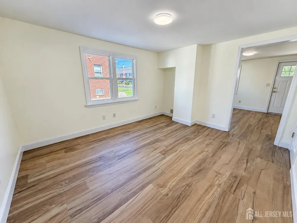 151 Macarthur ave Avenue Sayreville, NJ 08879