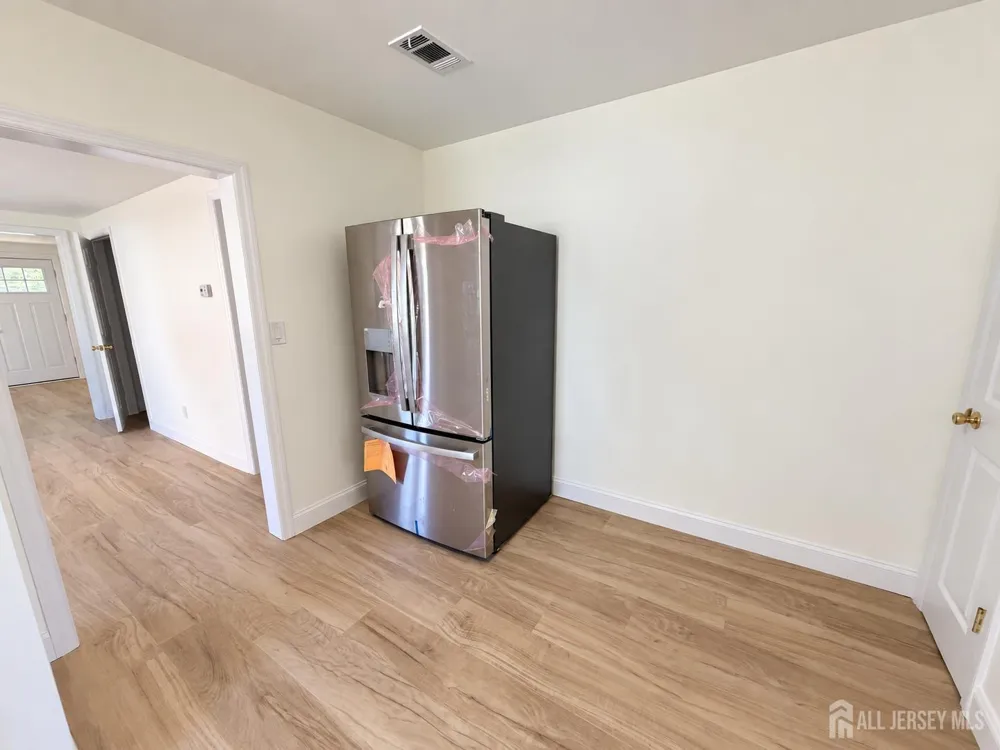 151 Macarthur ave Avenue Sayreville, NJ 08879