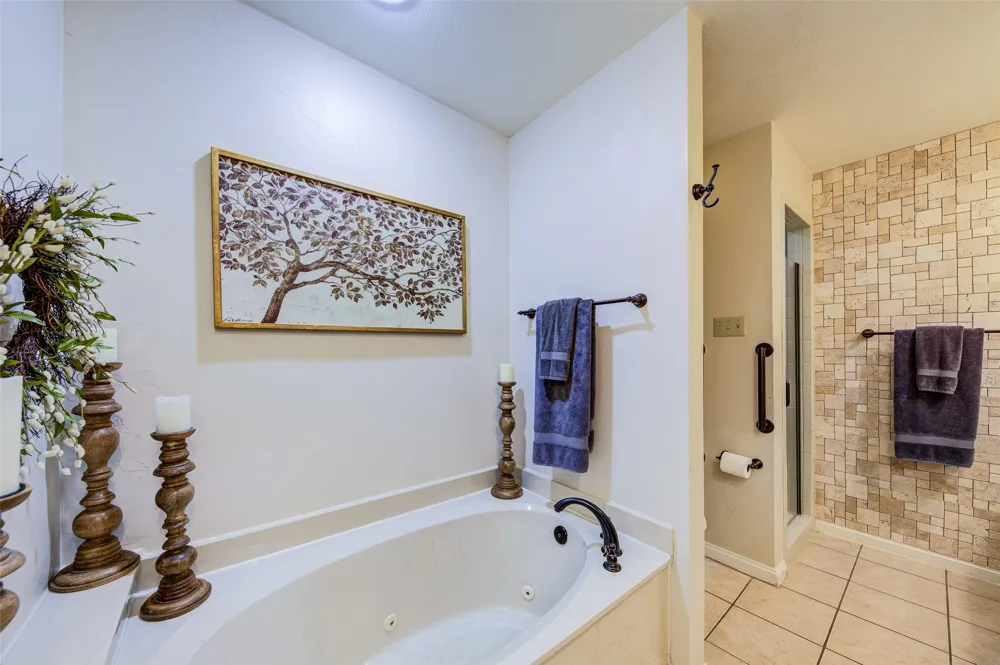 Address Not Shown Grapevine, TX 76051