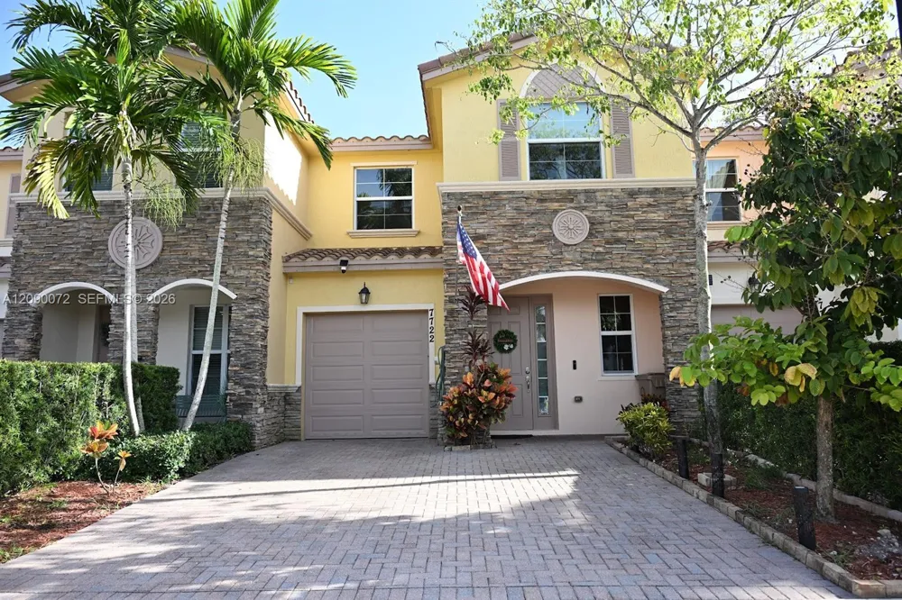 7722 SW 52nd Pl Davie, FL 33328