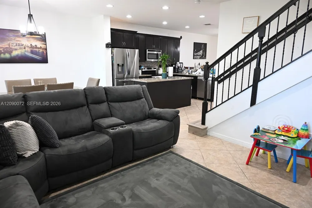 7722 SW 52nd Pl Davie, FL 33328