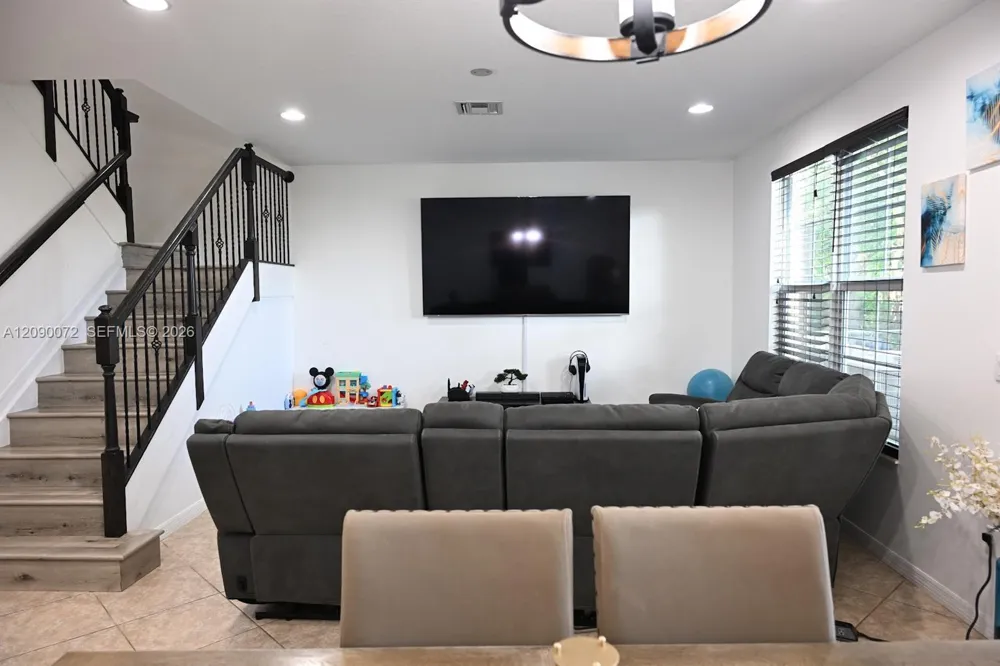 7722 SW 52nd Pl Davie, FL 33328