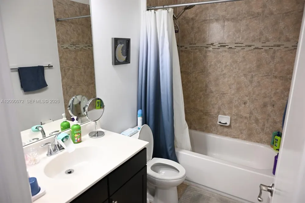 7722 SW 52nd Pl Davie, FL 33328