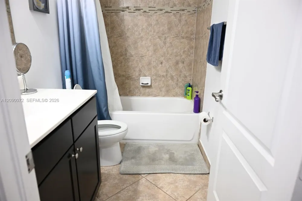 7722 SW 52nd Pl Davie, FL 33328