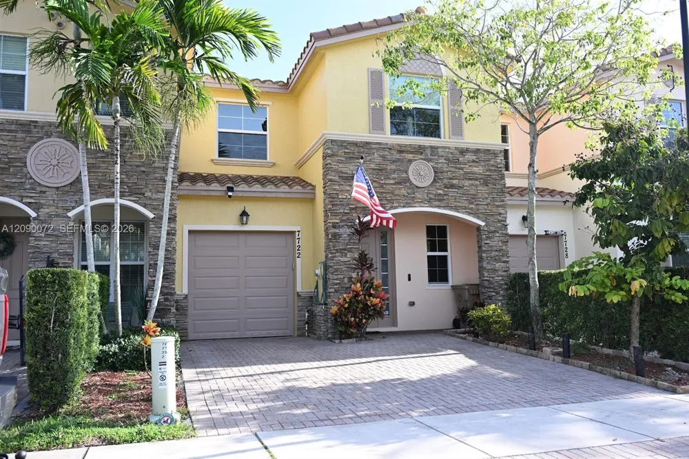 7722 SW 52nd Pl Davie, FL 33328