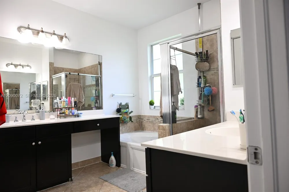 7722 SW 52nd Pl Davie, FL 33328