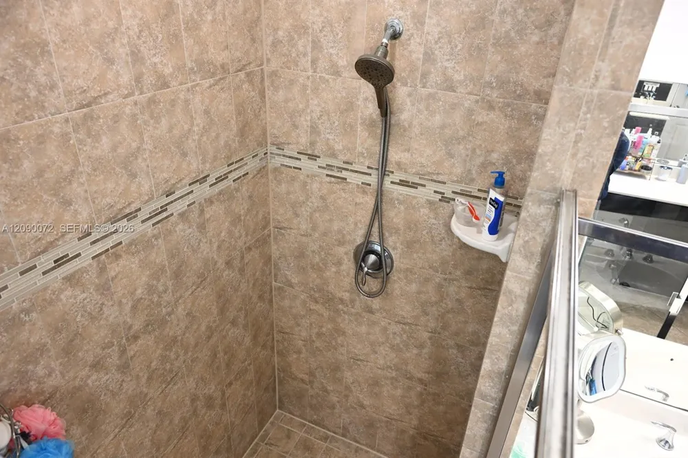 7722 SW 52nd Pl Davie, FL 33328