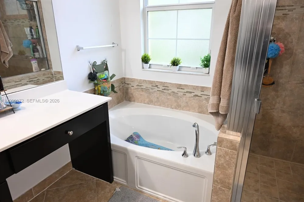 7722 SW 52nd Pl Davie, FL 33328