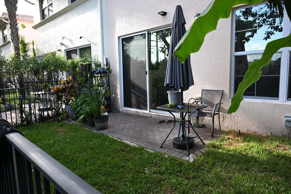 7722 SW 52nd Pl Davie, FL 33328