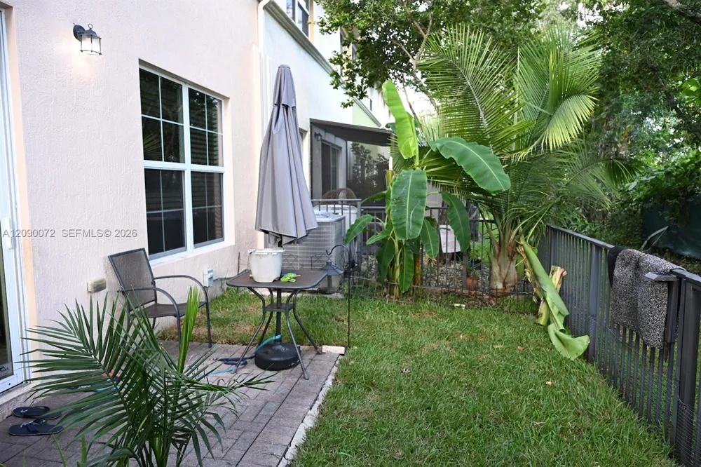 7722 SW 52nd Pl Davie, FL 33328