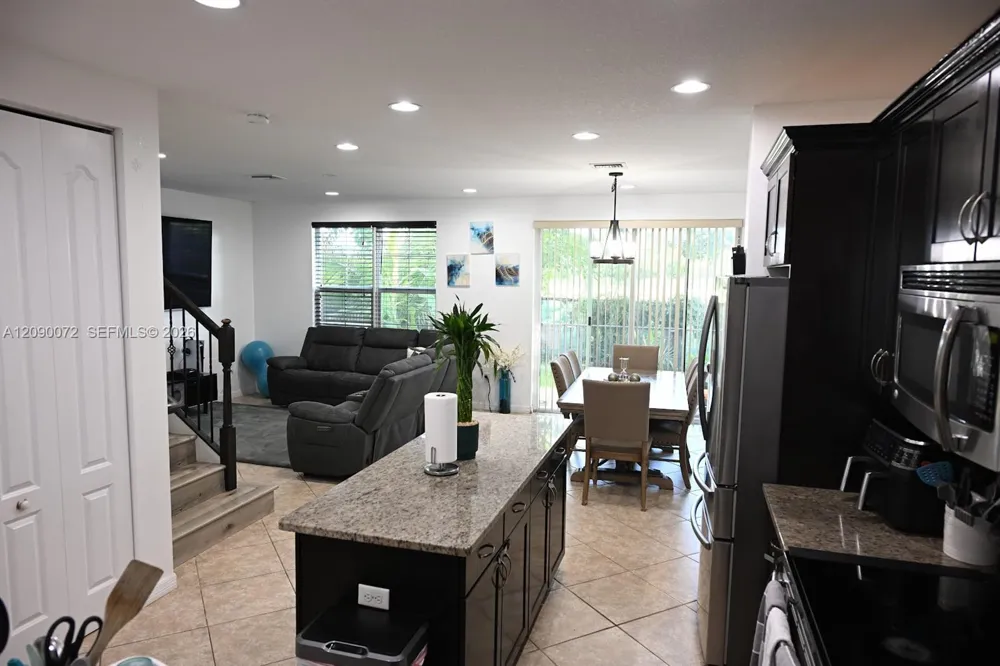 7722 SW 52nd Pl Davie, FL 33328
