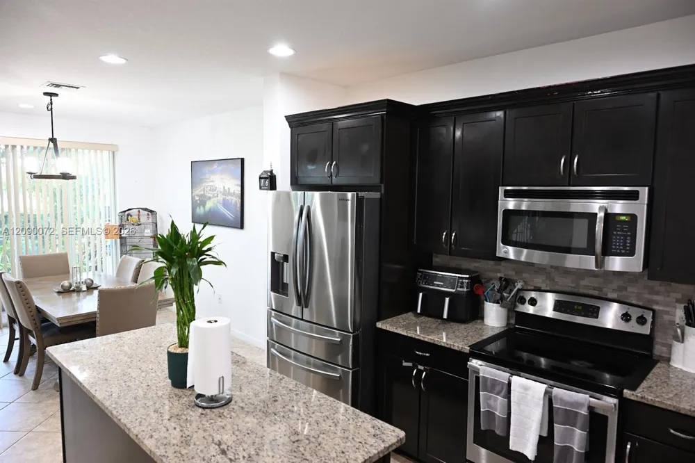 7722 SW 52nd Pl Davie, FL 33328
