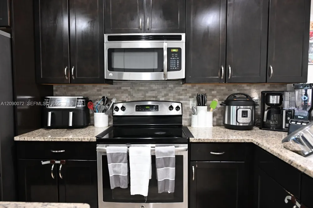 7722 SW 52nd Pl Davie, FL 33328