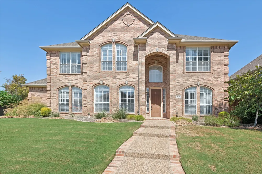 1432 Parkwood Drive Carrollton, TX 75007