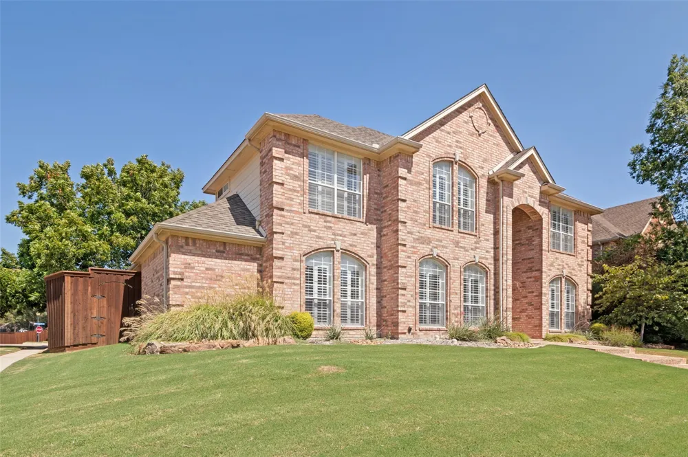 1432 Parkwood Drive Carrollton, TX 75007