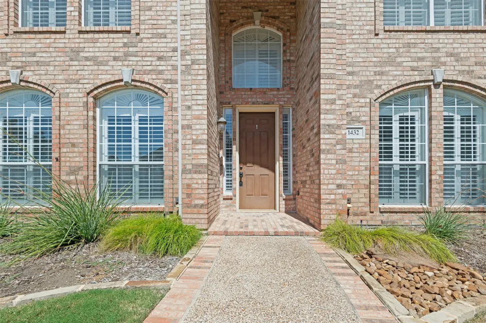 1432 Parkwood Drive Carrollton, TX 75007
