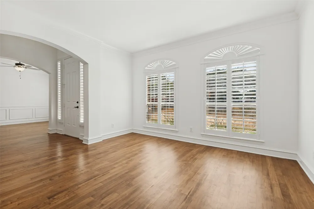 1432 Parkwood Drive Carrollton, TX 75007