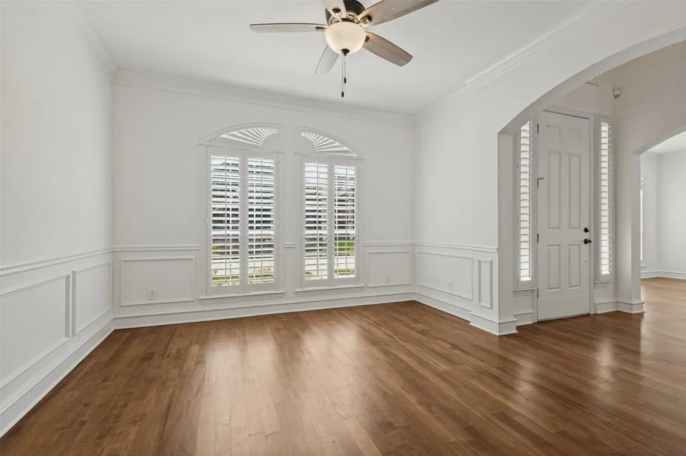 1432 Parkwood Drive Carrollton, TX 75007