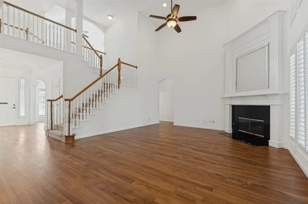 1432 Parkwood Drive Carrollton, TX 75007