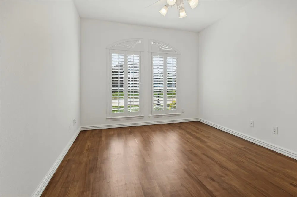 1432 Parkwood Drive Carrollton, TX 75007