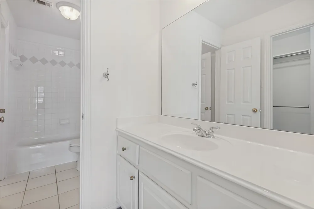 1432 Parkwood Drive Carrollton, TX 75007