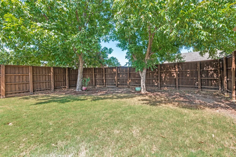 1432 Parkwood Drive Carrollton, TX 75007