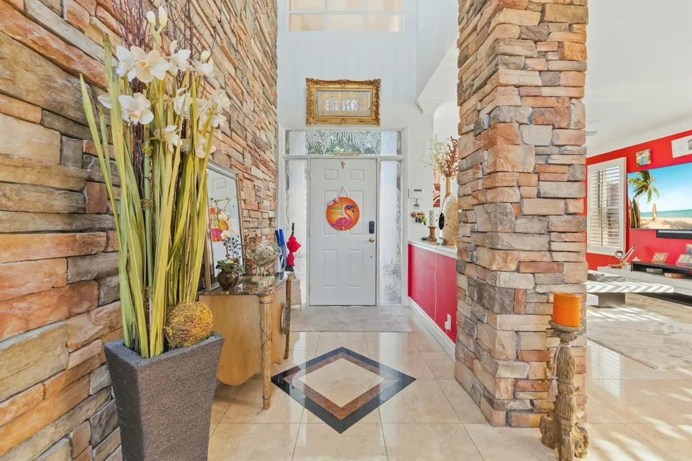 7202 CATALINA ISLE DRIVE Lake Worth, FL 33467