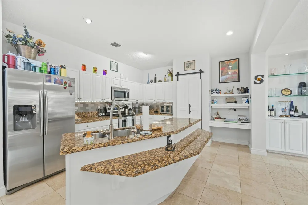 7202 CATALINA ISLE DRIVE Lake Worth, FL 33467