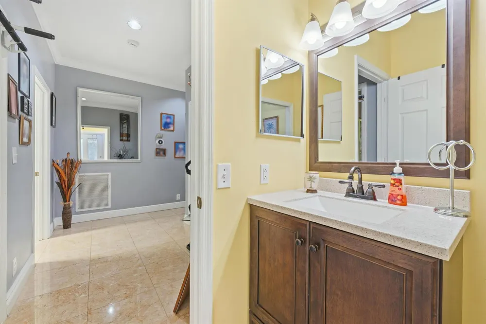 7202 CATALINA ISLE DRIVE Lake Worth, FL 33467